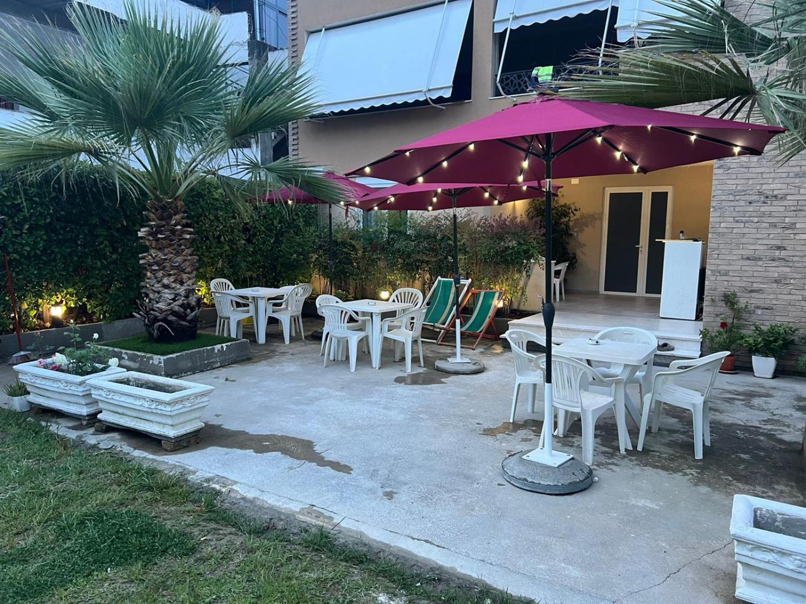 Vila Hoxha Durrës Exteriér fotografie